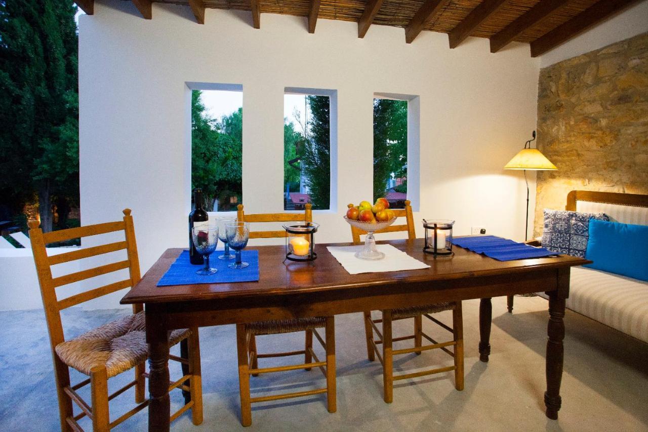 Cecilias Courtyard Guest House Malia ภายนอก รูปภาพ