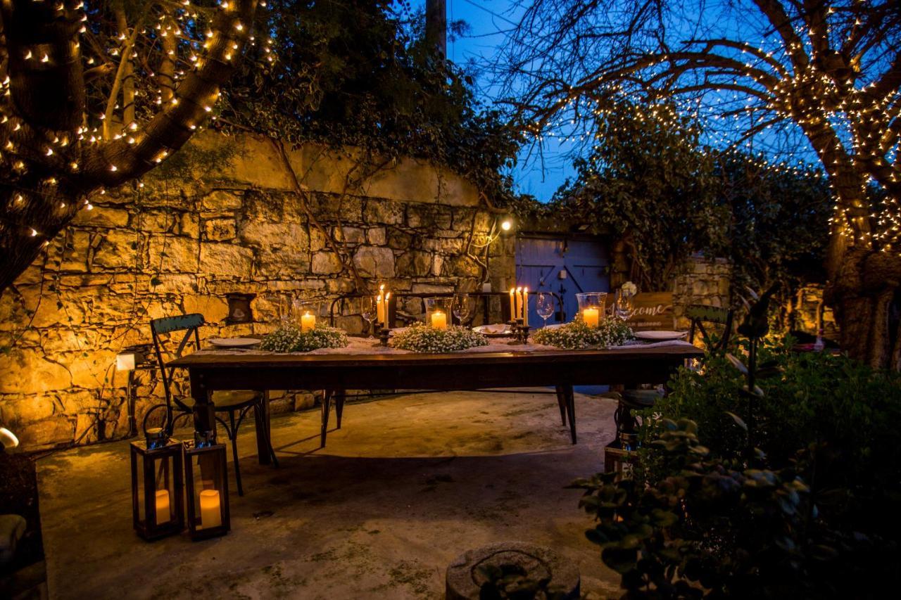 Cecilias Courtyard Guest House Malia ภายนอก รูปภาพ